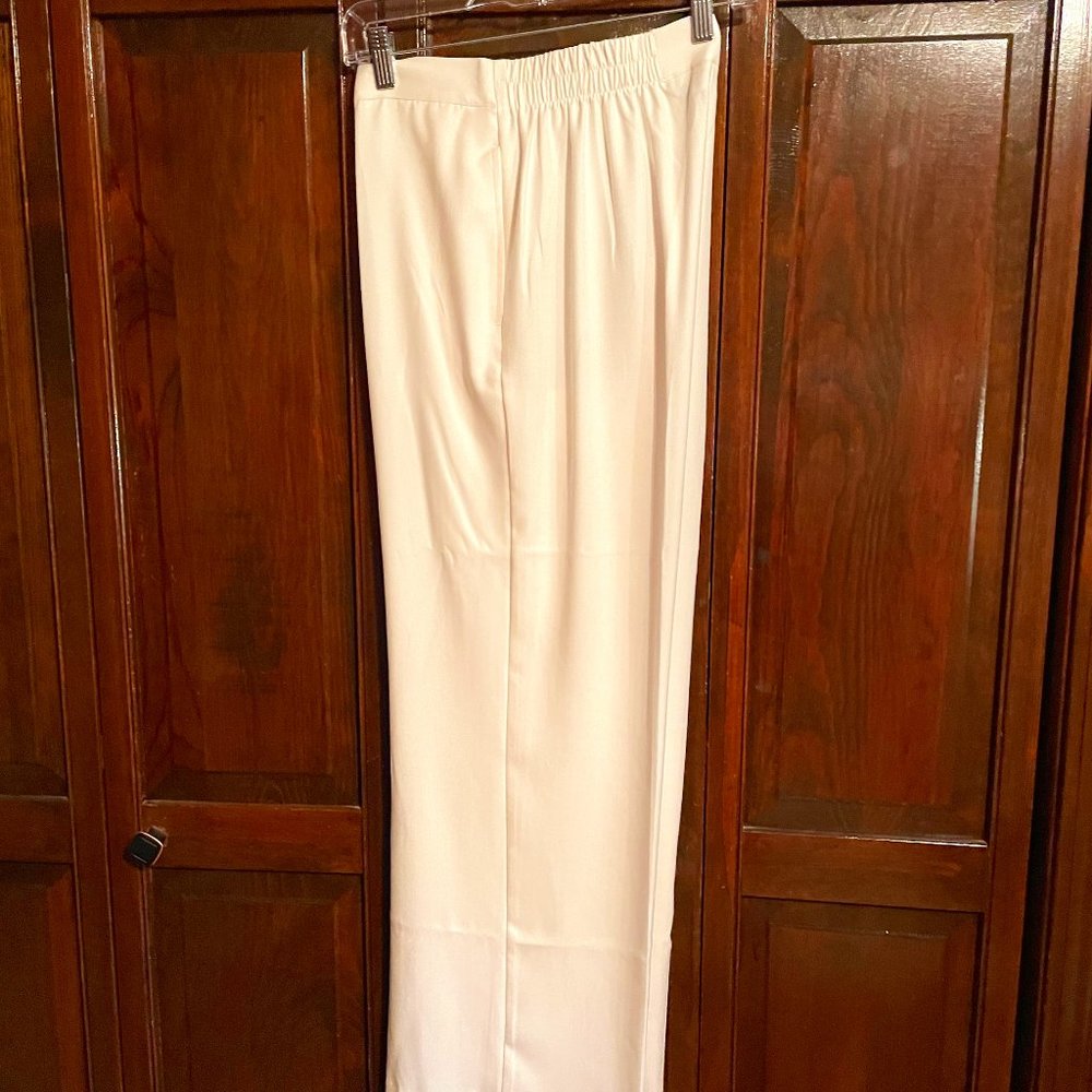 "Cali and York" White Pants